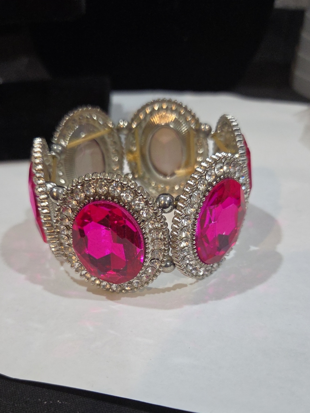 PINK AND WHITE RHINESTONE STRETCH BRACELET